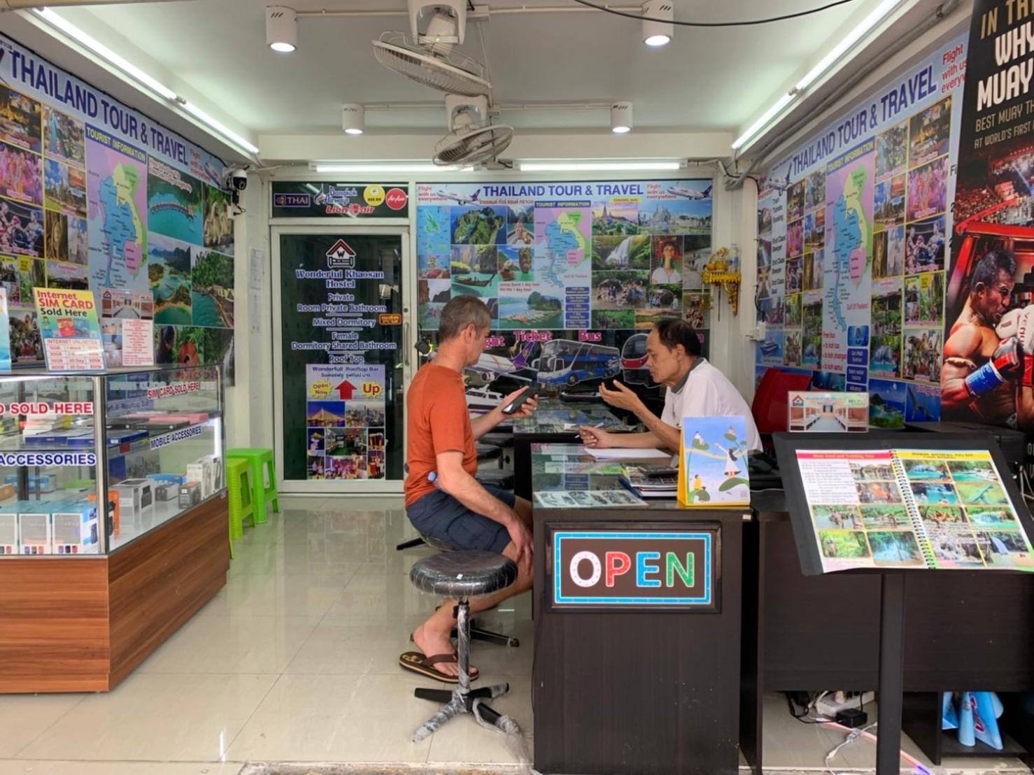 Wonderful Hostel Khaosan Бангкок Экстерьер фото